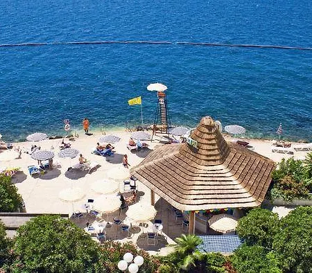 Floating Sea Marina Lux *