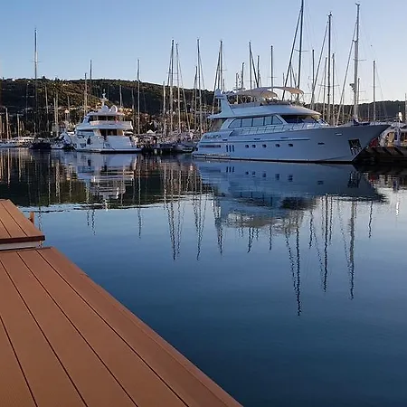펜션 Floating Sea Marina Lux
