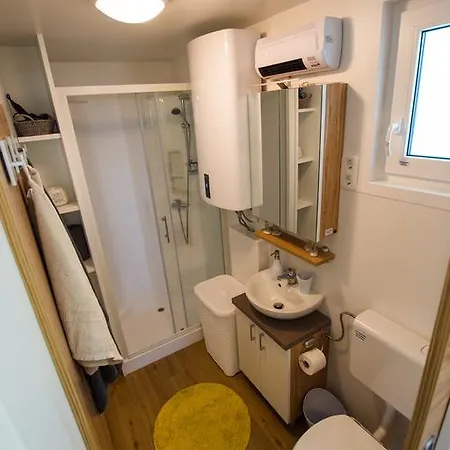 Floating Sea Marina Lux 포르토로즈