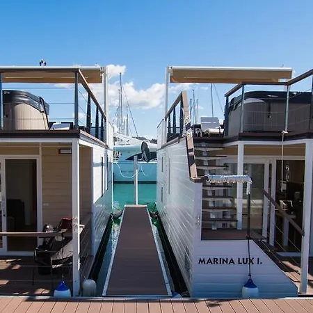 Nyaraló Floating Sea Marina Lux Portorož