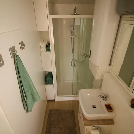 Vikendica Floating Sea Marina Lux Portoroz