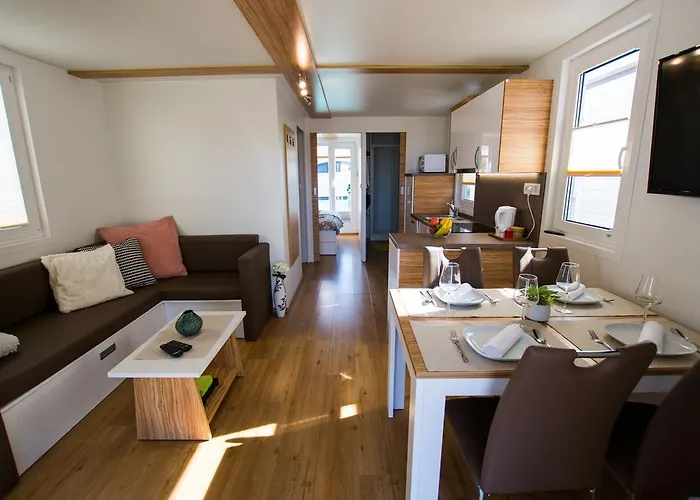 Floating Sea Marina Lux Ferienhaus Portorož