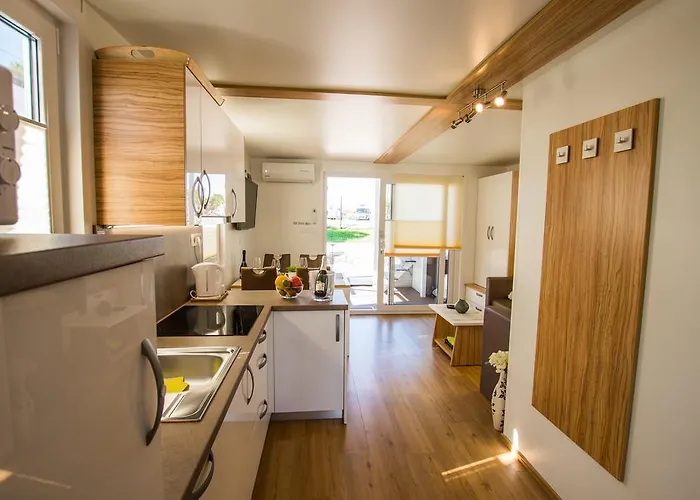 Ferienhaus Floating Sea Marina Lux *