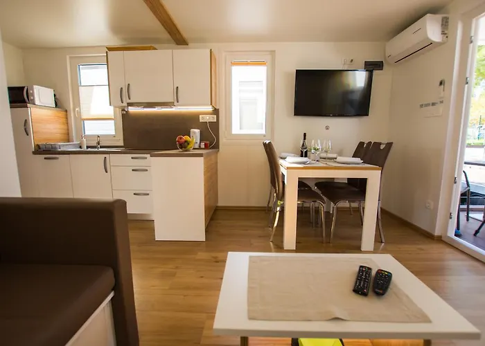 Floating Sea Marina Lux