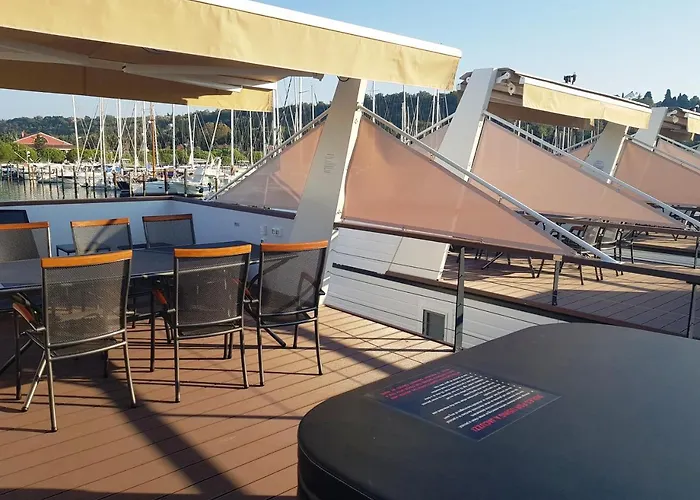 Floating Sea Marina Lux Ferienhaus Portorož
